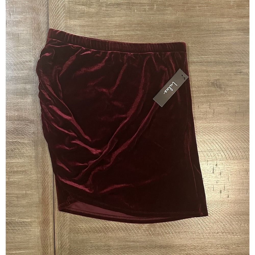 NWT Lulu’s Celebrate The Feeling Velvet Mini Skirt Burgundy Maroon Size Large - Picture 12 of 12